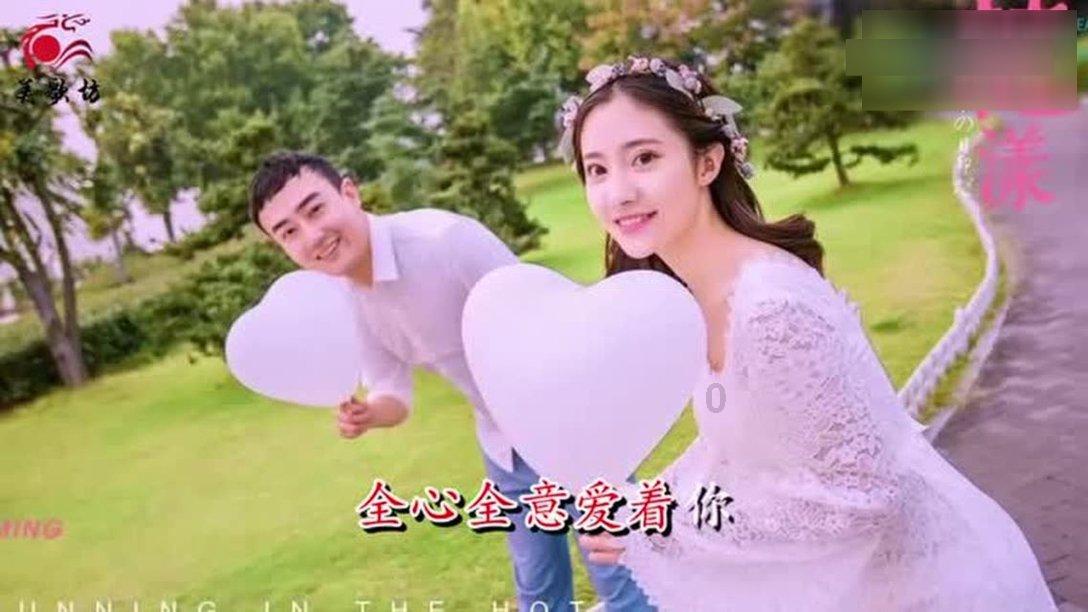 如何根据自己的五官长相画出适合自己的港风妆容？游戏画面